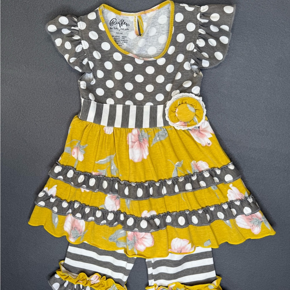 Ruffles by Tutu & Lulu Gray & White Polka Dot & Striped Outfit Youth Size 3-4T